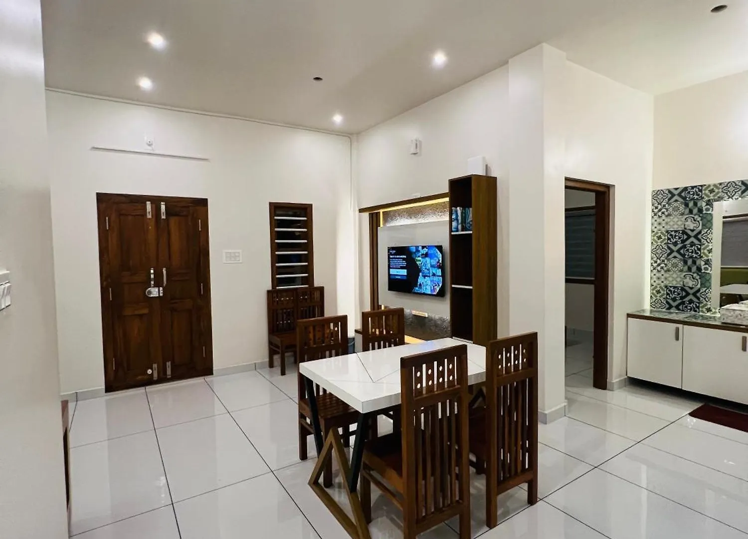 Happyland Guesthouse Maraiyur India